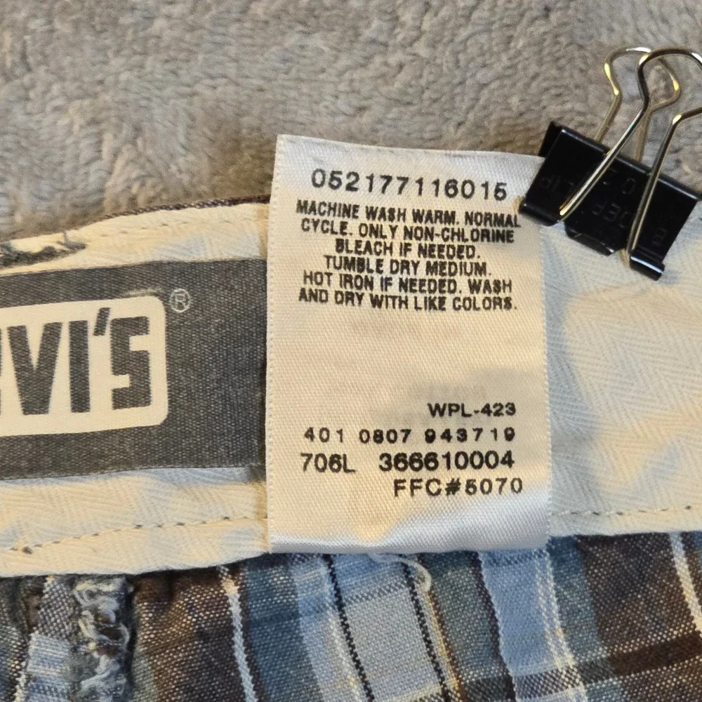 Levis these levi